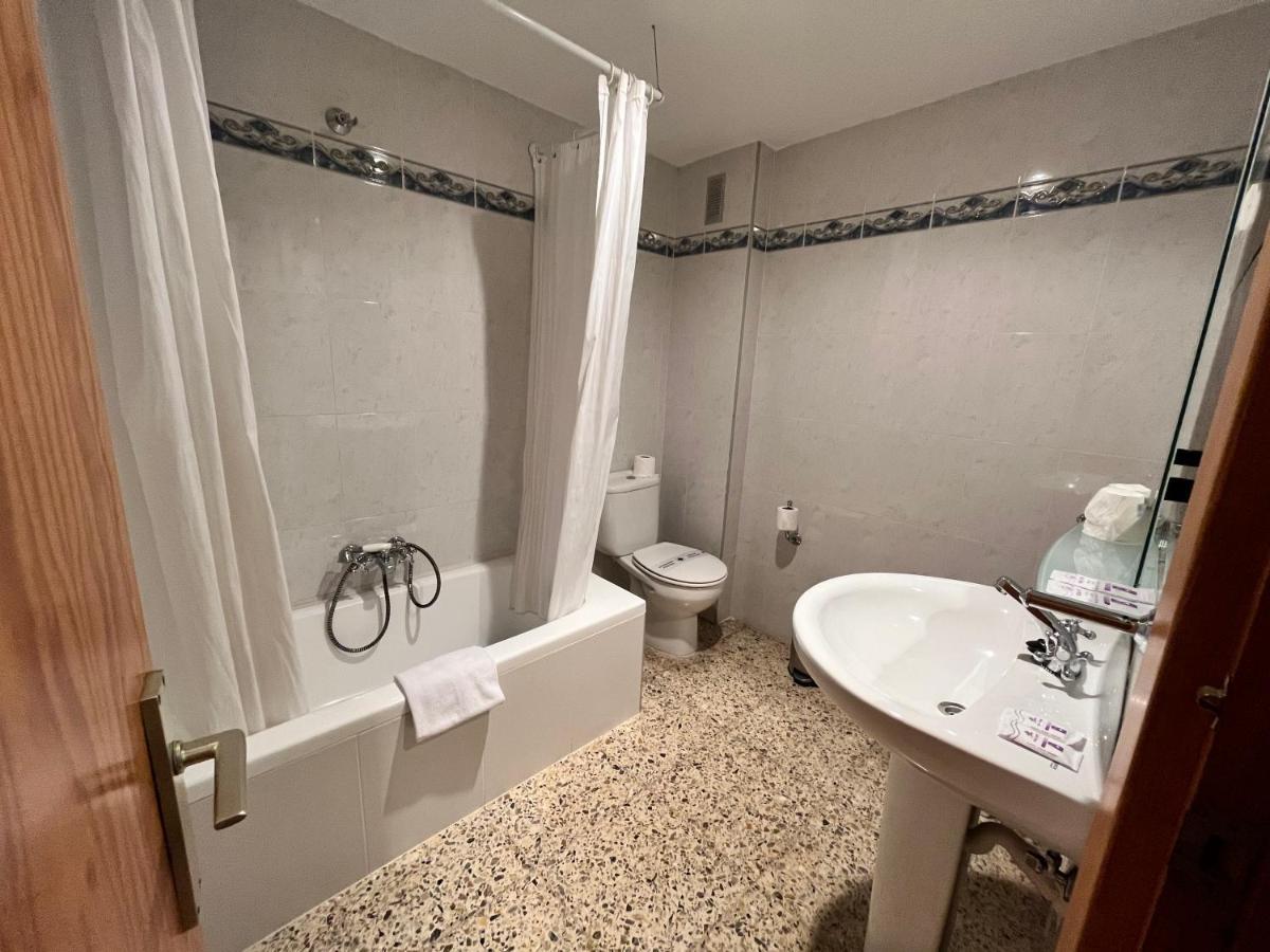 Meson De Castiello Guest House Кастиейо де Хака Екстериор снимка